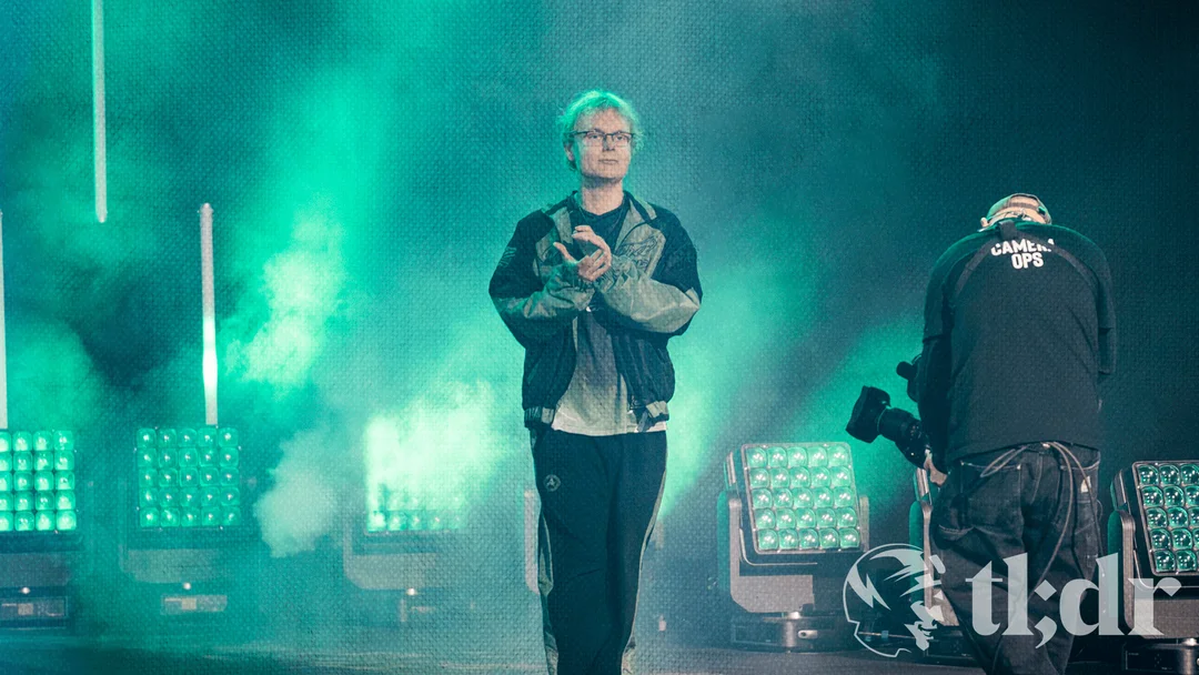 Jimpphat walking out onto the Spodek Arena stage at ESL Pro League Season 24